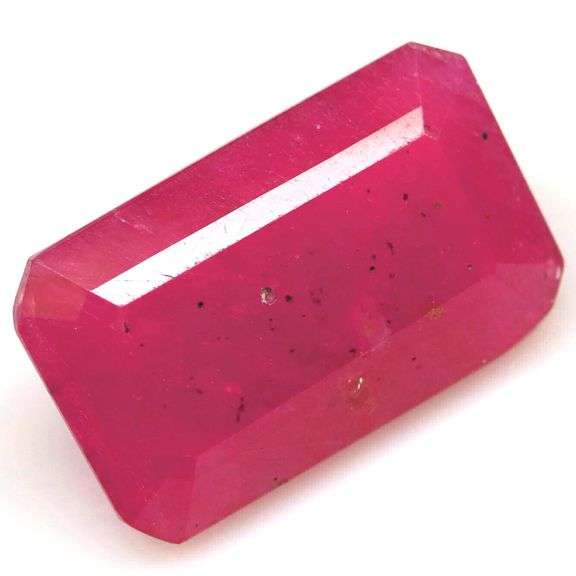 Massive 13.21ct imperial red Ruby from Madagascar