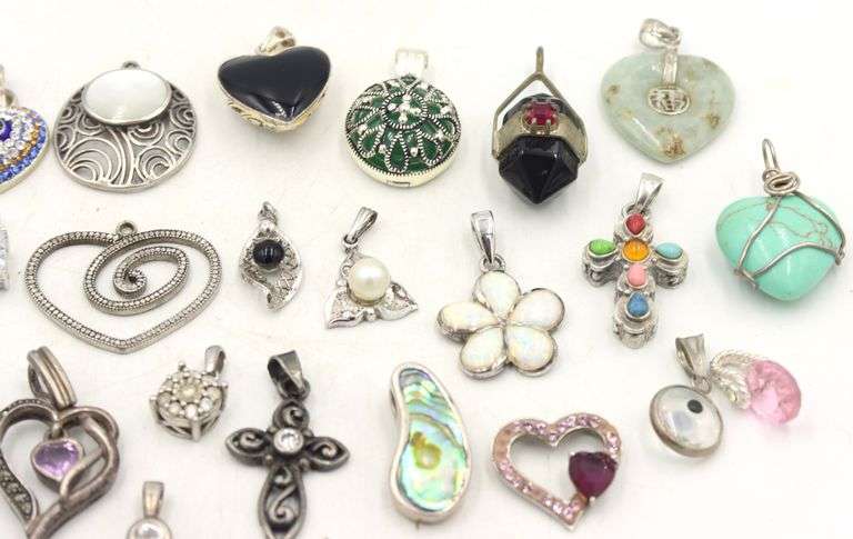 Group lot of Vintage 925 sterling silver pendants