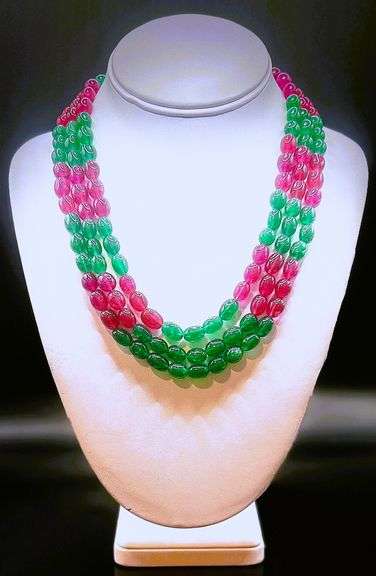 Beautiful 605.5 Cttw Mined From The Earth 3 Strand Natural Ruby and Emerald Necklace.