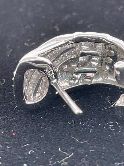 CERTIFIED BRAND NEW 14K WHITE GOLD DIAMOND EARRINGS