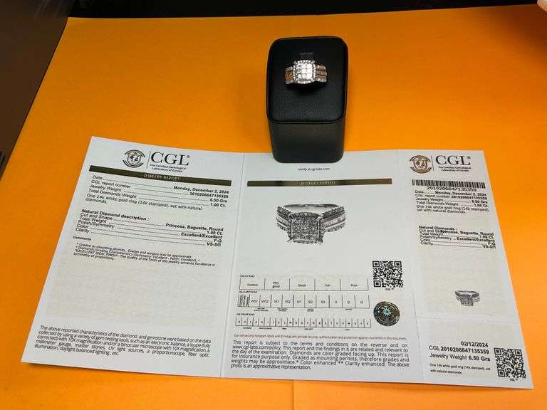 CERTIFIED 14K WHITE GOLD DIAMOND RING