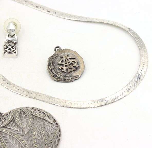 Group lot of Vintage 925 sterling silver mixed jewelry