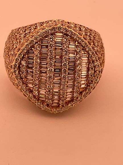 MEN'S CERTIFIED BRAND NEW 14K GOLD AND DIAMOND RING. 6.00 CARATS