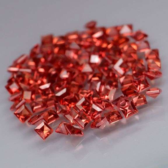 Premium color! 6.65ct princess cut Garnet set!