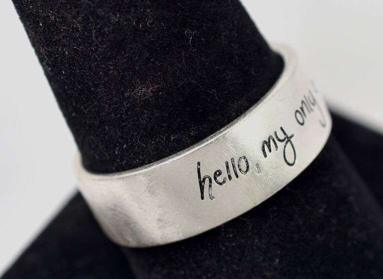 Hello Scripture Ring in Sterling Silver 6.4grams Size 8.5