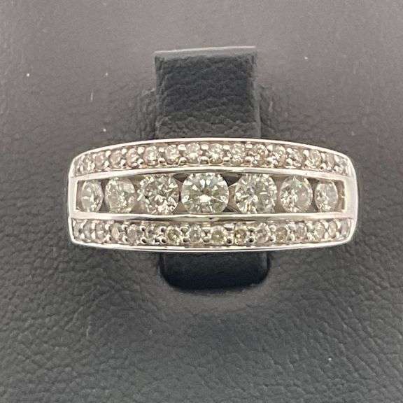 CERTIFIED BRAND NEW 14K WHITE GOLD DIAMOND BAND