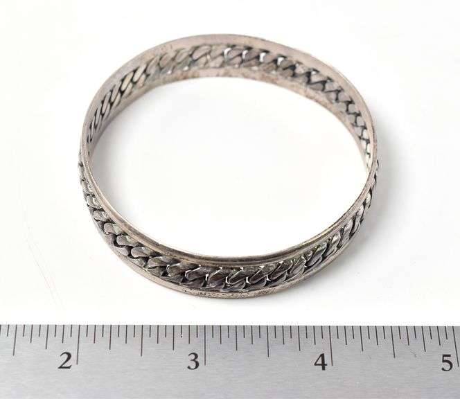 Chain Designed Bangle Bracelet in Sterling Silver 36.8 grams.