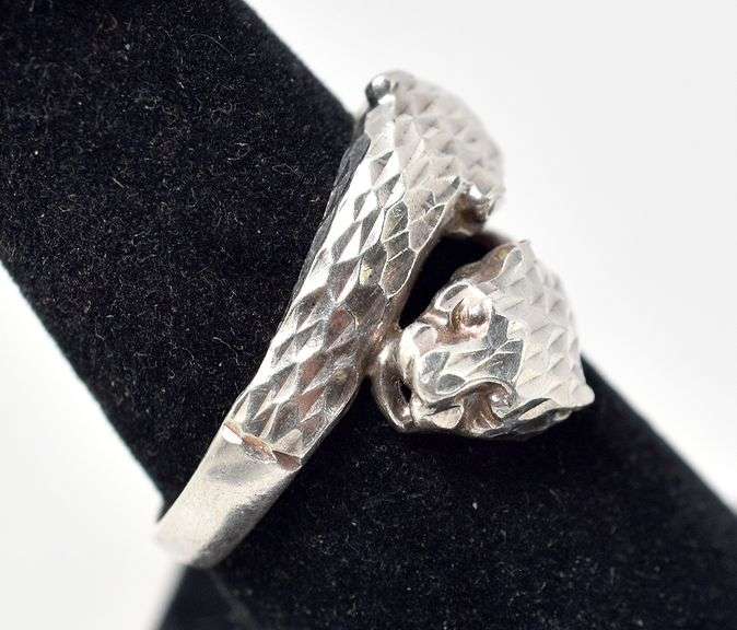 Double Headed Big Cat Ring in Sterling Silver 3.5grams Size 7.5