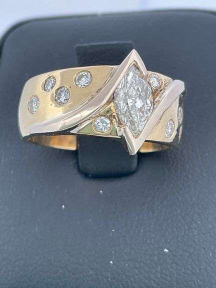 CERTIFIED 18K YELLOW GOLD DIAMOND RING