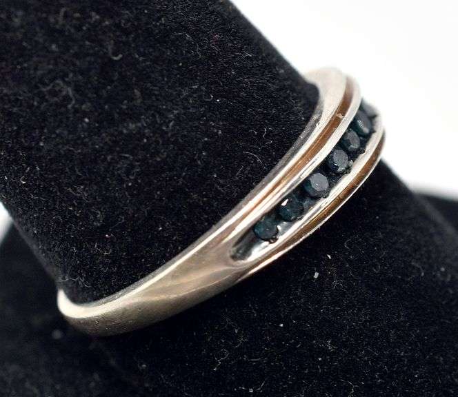 Thin Band Small Stone Ring in Sterling Silver 3.3grams Size 9 3/4