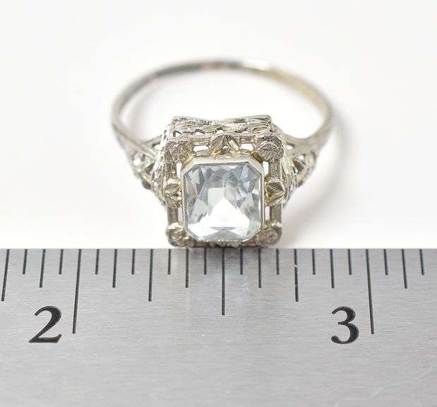 Vintage Aquamarine Gemstone Ring in 14K White Gold