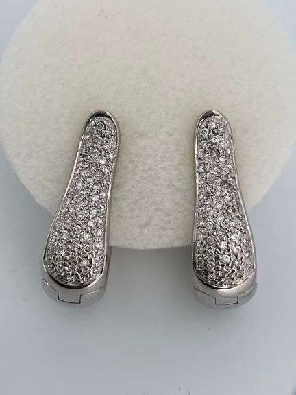 .CERTIFIED 18K WHITE GOLD DIAMOND LOOP EARRINGS. 2.00 CARATS.
