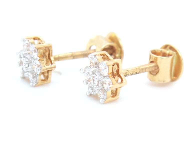 18kt Yellow gold 0.25ctw flower cluster stud earrings