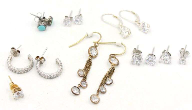 Group lot of Vintage 925 sterling silver earrings
