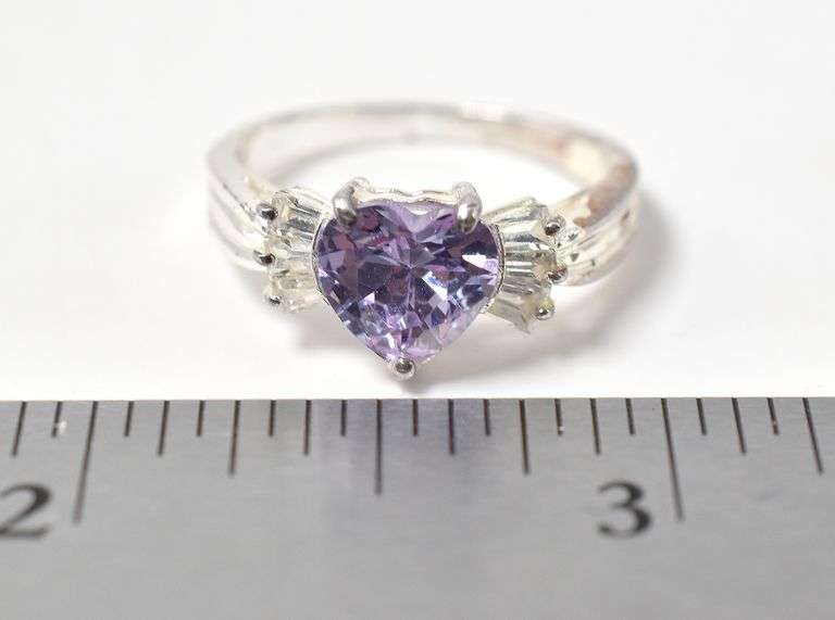 Amethyst Heart Ring with Clear Gems in Sterling Silver 3.7grams Size 7 3/4