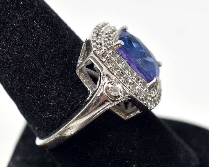 Beautiful Square Cut Blue gem Ring with Clear Accents in Sterling Silver 8.1grams Size 9