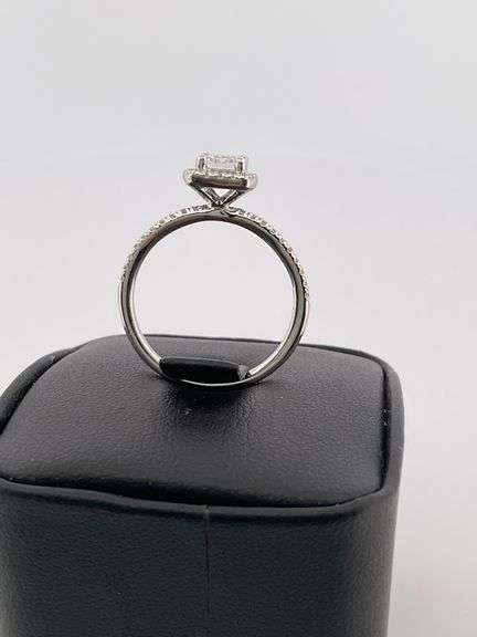 CERTIFIED BRAND NEW 14K WHITE GOLD DIAMOND ENGAGEMENT RING
