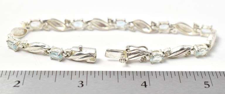 Beautiful Blue and Clear Gem Link Bracelet in Sterling Silver 13.8grams