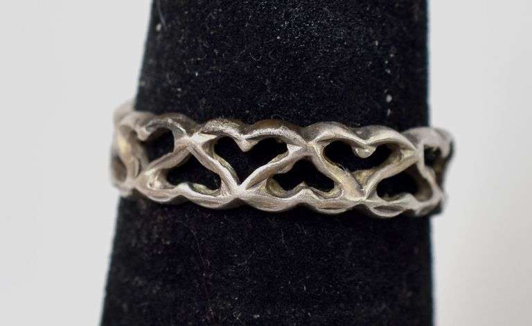 Multi Hearts Ring in Sterling Silver 2.1grams Size 5 3/4