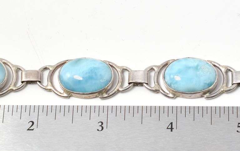 Oval Link Bracelet with Blue Stones in Sterling Silver 39.5grams