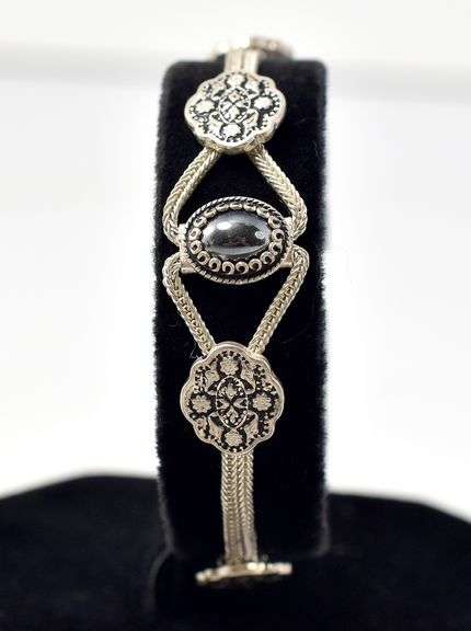 Rope Chain Bracelet with Floral Charms and Stone in Sterling Silver 12.4grams