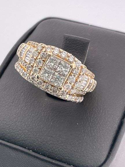 CERTIFIED 14K YELLOW GOLD DIAMOND RING. 2.50 CARATS