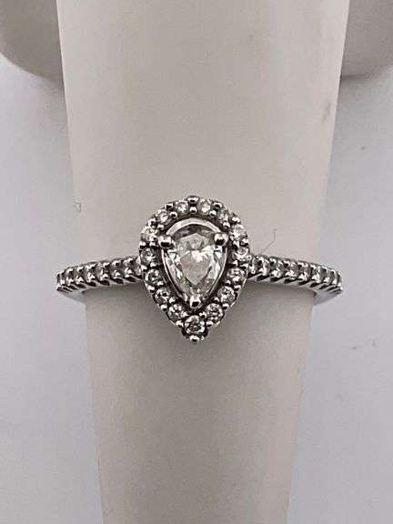 CERTIFIED BRAND NEW 14K WHITE GOLD DIAMOND ENGAGEMENT RING