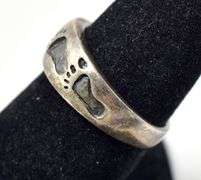 Foot Print Ring in Sterling Silver 4grams Size 7.5