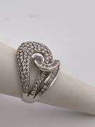 CERTIFIED 18K WHITE GOLD DIAMOND RING