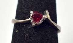 Heart Shaped Small Stone Ring in Sterling Silver 2.1grams Size 6