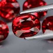 Glittering! 5.49ct UNTREATED cherry red Rhodolite Garnet set