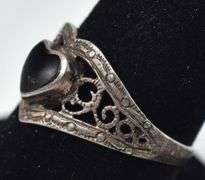 Onyx Heart Shaped Ring in Sterling Silver 3.2grams Size 8 3/4