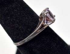Purple Three Stone Ring in Sterling Silver 2.4grams Size 6.5