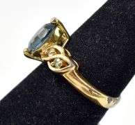 Small Oval Cut Blue Stone Ring in Sterling Silver 3.1grams Size 6 1/4