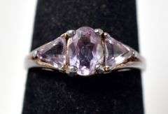 Purple Three Stone Ring in Sterling Silver 2.4grams Size 6.5