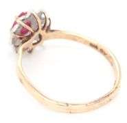 10kt Yellow gold topaz and diamond flower style ring