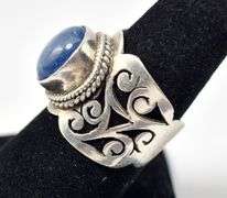 Thick Band Ring With Gorgeous Blue Stone in Sterling Silver 8.6grams Size 8