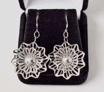 Flower Dangle Earrings in Sterling Silver 2.8g