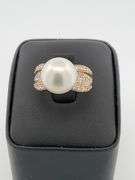 CERTIFIED 18K YELLOW GOLD DIAMOND AND PEARL RING