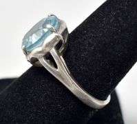 Oval Cut Light Blue Gemstone Ring in Sterling Silver 5.4grams Size 8.5