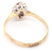 10kt Yellow gold topaz and diamond flower style ring