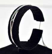 Unique Green Stone Looped Adjustable Bracelet in Sterling Silver 5grams