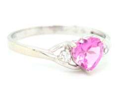 10kt White gold pink topaz heart shaped ring