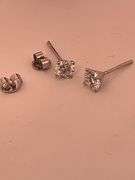 14KT SOLID WHITE GOLD DIAMOND STUD EARRINGS