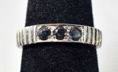 Three Stone Band Ring in Sterling Silver 2.9grams Size 6 3/4