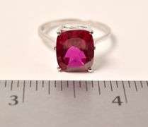Bright Pink Stone Ring in Sterling Silver 3.5grams Size 8 3/4