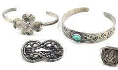 Group lot of Vintage 925 sterling silver jewelry