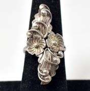 Vintage Floral Ring in Sterling Silver