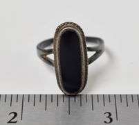 Black Onyx Gemstone Ring in Sterling Silver 4.2grams Size 7 1/4