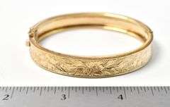 Vermeil Hinged Bangle Bracelet in Sterling Silver. 18.3 grams.